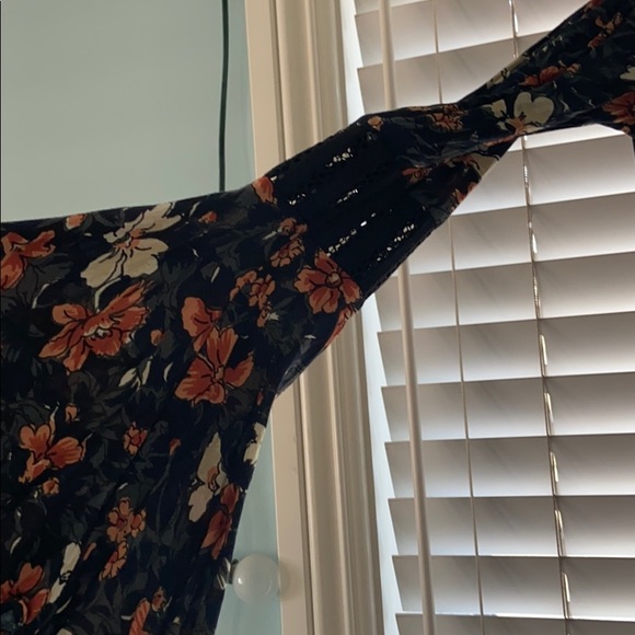 Romper - Picture 3 of 4